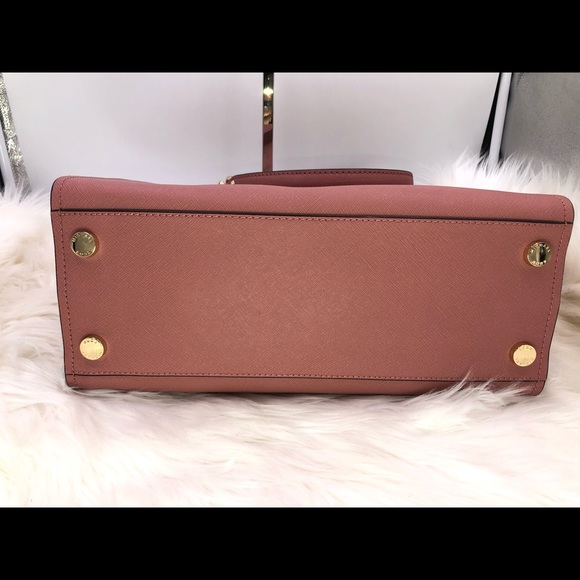 Michael Kors Sofia Large Saffiano Leather Tote NWT - Picture 3 of 6